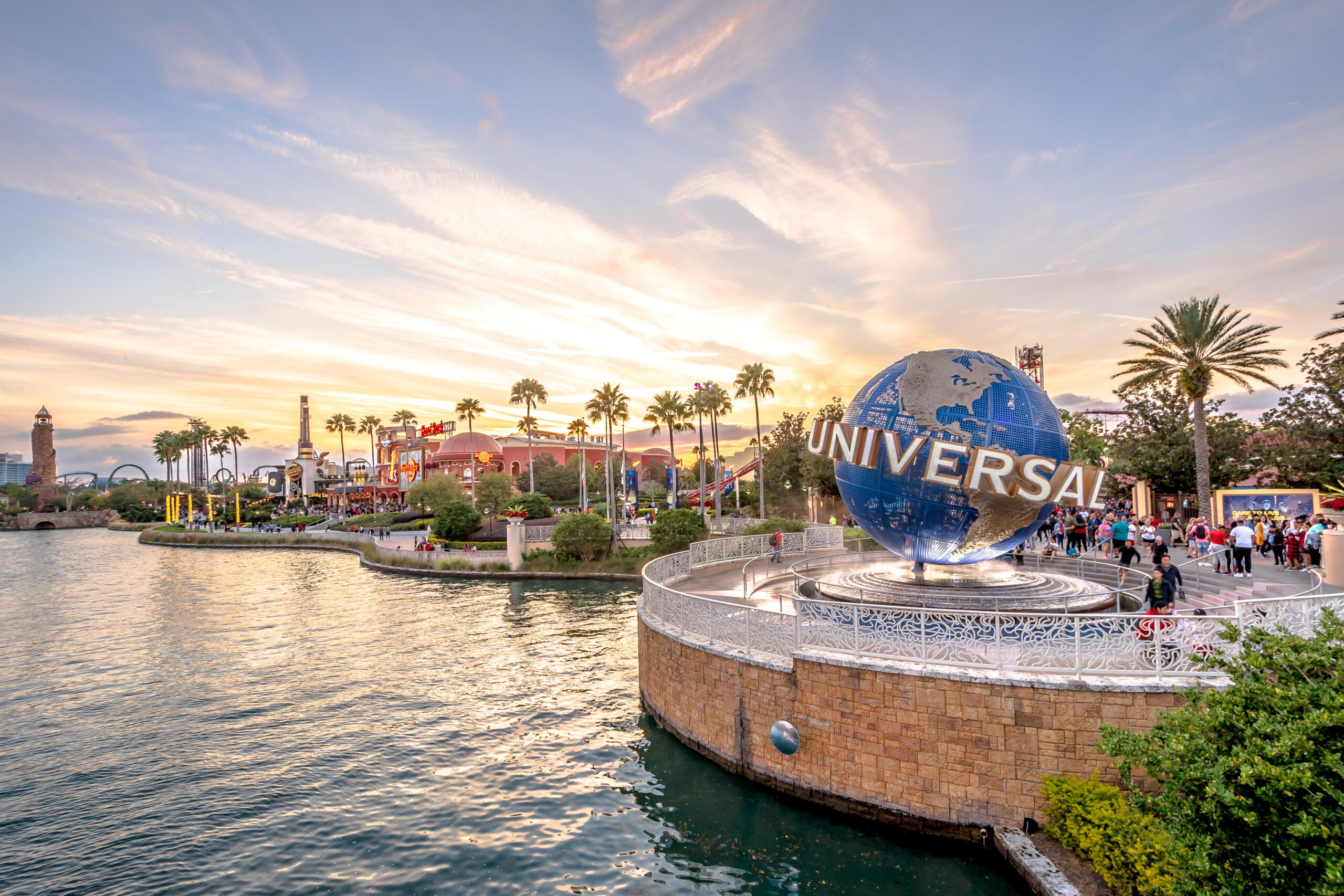 Orlando,Floryda / Stany Zjednoczone - Kula ziemska Universal Studios przy wejściu do parku rozrywki, licencja: shutterstock/By Chansak Joe