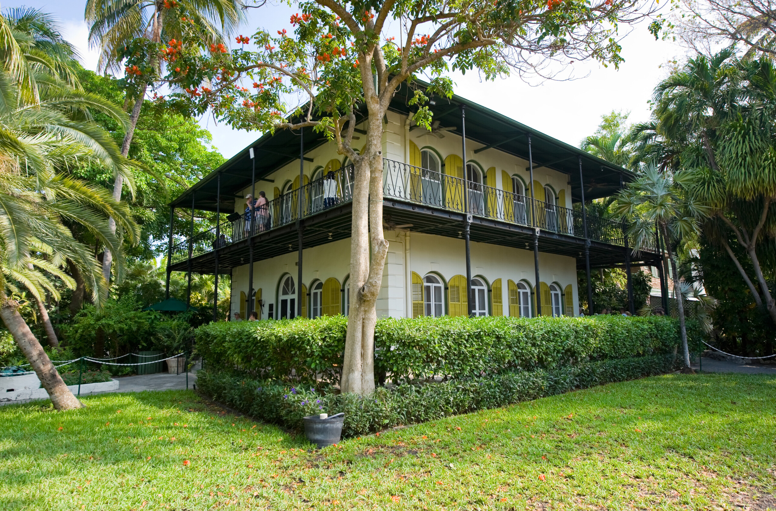 KEY WEST, FLORYDA Dom Ernesta Hemingwaya z ogrodem w Key West na Florydzie., licencja: shutterstock/By Robert Hoetlink