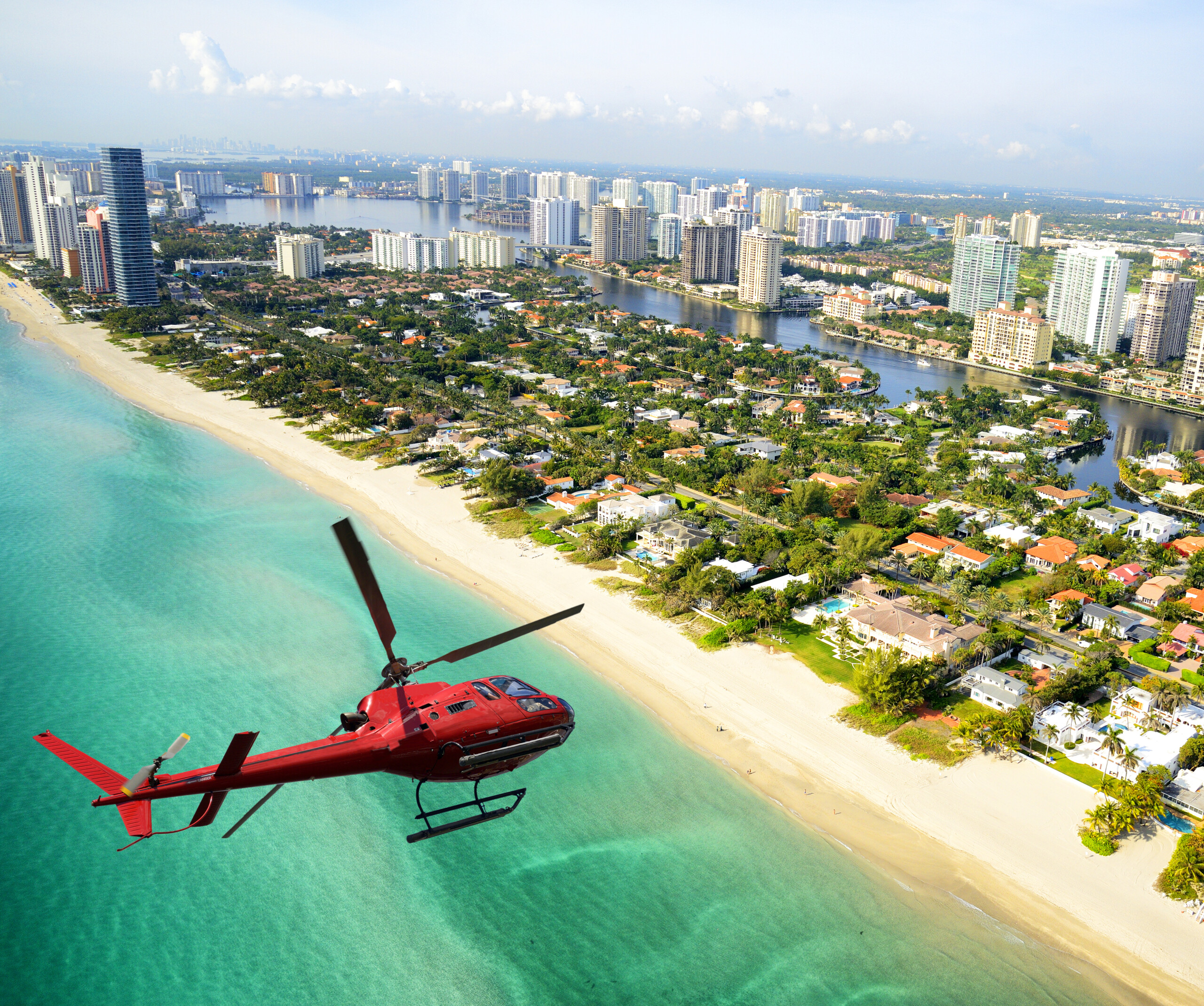 Helikotper nad Miami, Floryda, licencja: shutterstock/By katy89