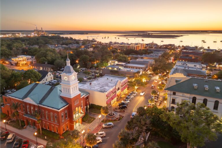 Zwiedź wyjątkowe miasto – Fernandina Beach